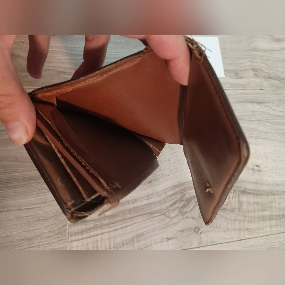 Louis Vuitton LV Portefeuille Tresor Bifold Wallet Medium Monogram Brown Purse